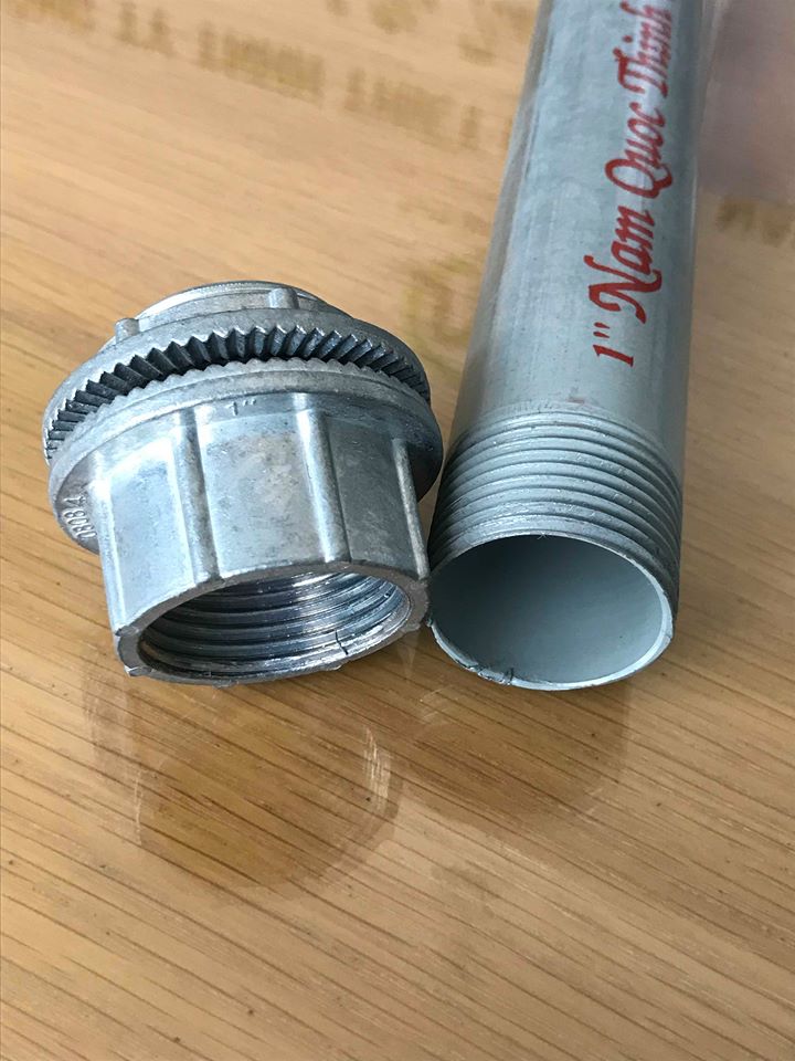 Đầu nối IMC vào box 1''