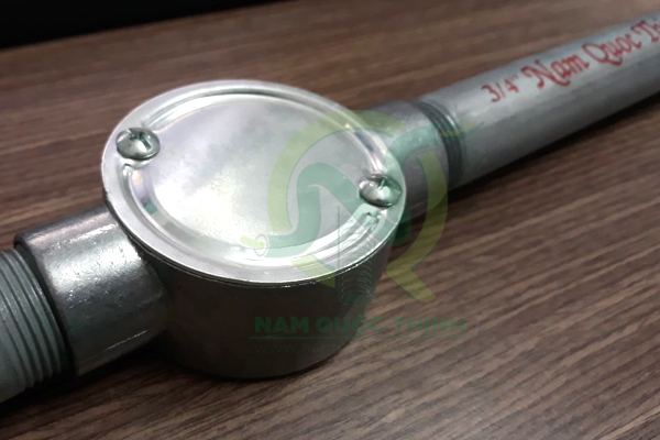 Hộp nối 2 ngã thẳng ống thép luồn dây điện IMC ¾”