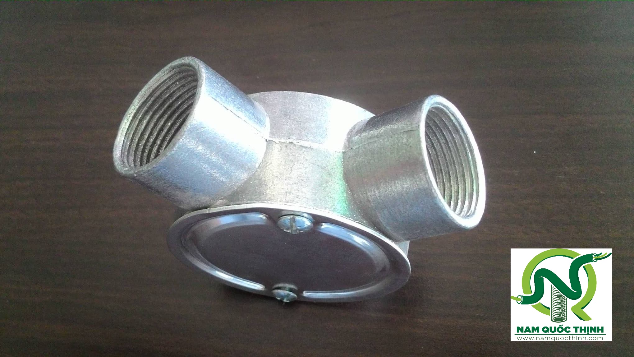 HỘP NỐI 2 NGÃ VUÔNG REN IMC D27