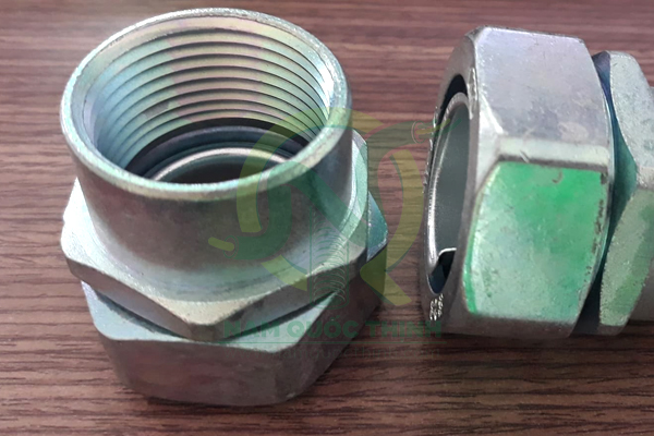 Đầu nối ống thép IMC nối ống ruột gà lõi thép bọc nhựa W-PCC 49 ( 60 mm) bền
