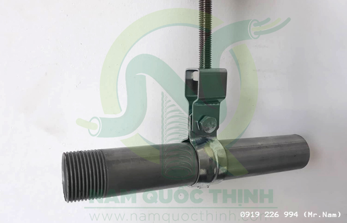 Kẹp treo ống chữ A